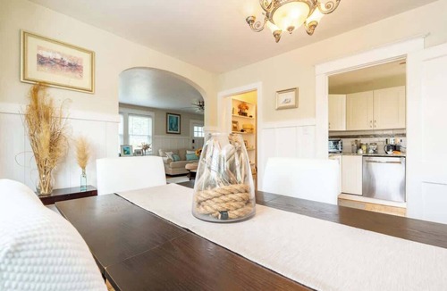 Eastport House | Hidden Wine Cellar | Eastport Retreat