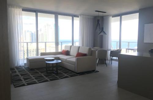 Hollywood South Central Beach Apartment | Hide House