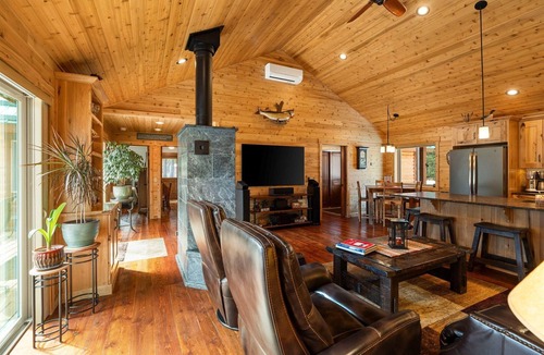 Polebridge House | Hideaway & Stargaze in the Montana Pines - Cozy 2BR Cabin on Creek near Glacier