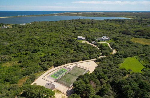 Quidnet House | "High Point" - Compound situated on nearly 4 acres in Quidnet