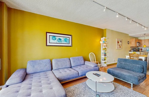Sunny Isles Beach Condo | High-Rise Oceanview Condo w/Pool, Tennis & Gym: Walk to Beach, Dining, Shops
