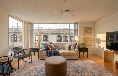 Ohio City Apartment | Highrise Riverview Flats Balcony Parking