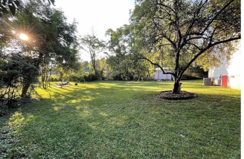 Salem House | Highway Hideaway