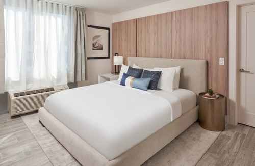 Hillsboro Beach Hotel | Hillsboro Beach Resort by Kasa