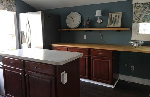 Smyrna House | Historic 1800s 2BR Cottage in the Heart of Smyrna