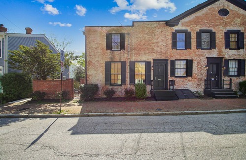 Historic District House | Historic 3 Bedroom Downtown Annapolis Townhome