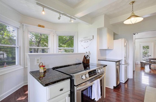 North Beach House | Historic Bayfront Retreat - 4BR - Stunning Chesapeake Views - Sleeps 10