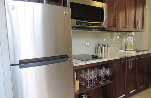 Albany Cottage | Historic Carriage House on Washington Park. 3 Bed 2 Bath, Living Room, Kitchen