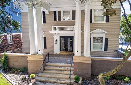 East Avenue Apartment | Historic East Ave Studio~Cozy~Walkable~Central3
