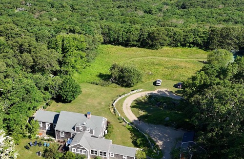 West Tisbury House | Historic Farmhouse Sanctuary Trails Walk to Shore Pickleball 6 acres
