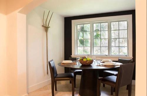 Sailboat Bend House | Historic Sailboat Bend Home 5 Min to Las Olas 4 miles to the Beach