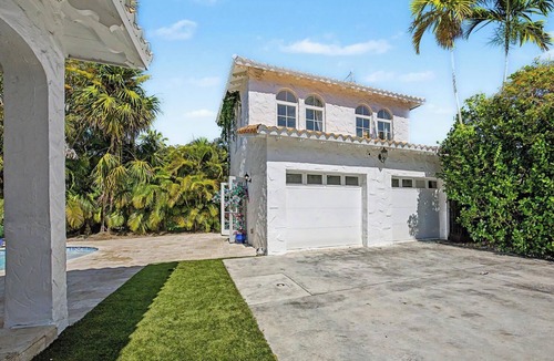 Buena Vista House | Historic Tropical Pool House Near Design District