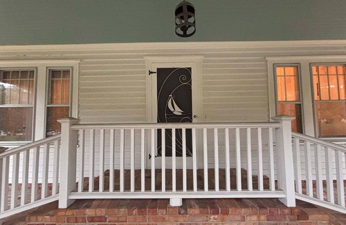 Shallotte House | HISTORIC, Walkable to town, very lose to Brunswick Beaches!