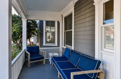 Commercial Street House | Historic West End Condo3/3, Commercial St & Ocean Front Access Next To Boat Slip