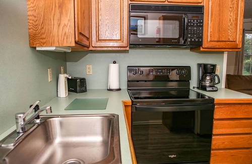 Chincoteague Condo | Historic Whealton House with full access to Waterside Inn facilites