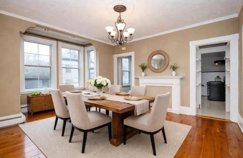 Salem Apartment | Hocus Pocus Hideaway on Salem Commons w Game Room