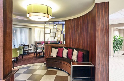 Coliseum Central Hotel | Holiday Inn Express Hotels- Hampton, an IHG Hotel