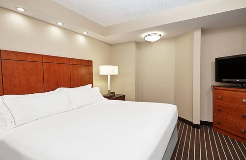 Coliseum Central Hotel | Holiday Inn Express Hotels- Hampton, an IHG Hotel