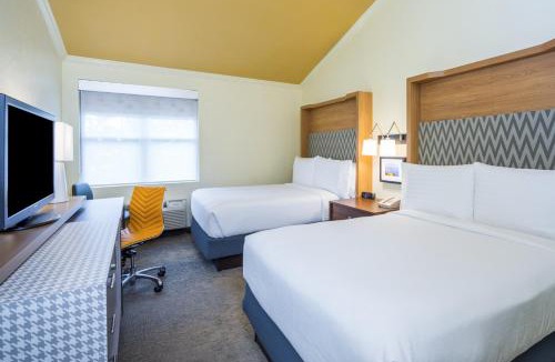Hyannis Hotel | Holiday Inn Cape Cod - Hyannis by IHG