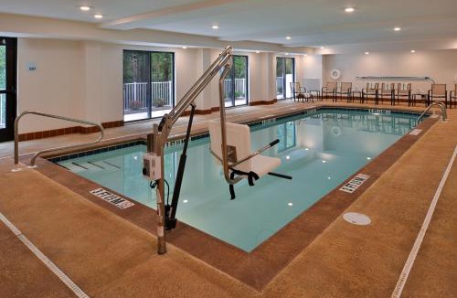 West Ocean City Hotel | Holiday Inn Express and Suites West Ocean City by IHG