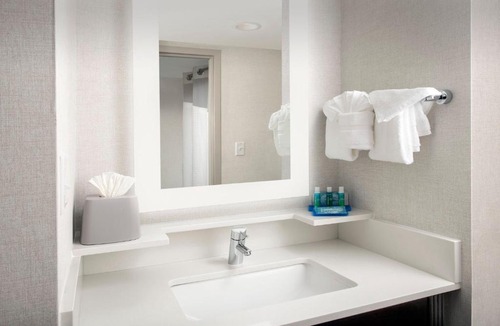 Saugus Hotel | Holiday Inn Express Boston - Saugus by IHG