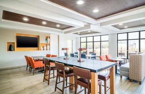 Tappahannock Hotel | Holiday Inn Express Hotel & Suites Tappahannock by IHG