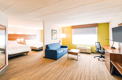 Sandston Hotel | Holiday Inn Express Richmond Airport by IHG
