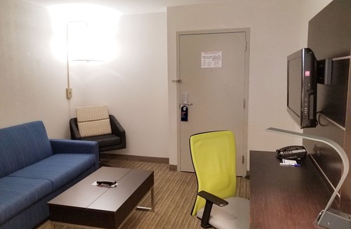 Hialeah Hotel | Holiday Inn Express & Suites Miami - Hialeah by IHG
