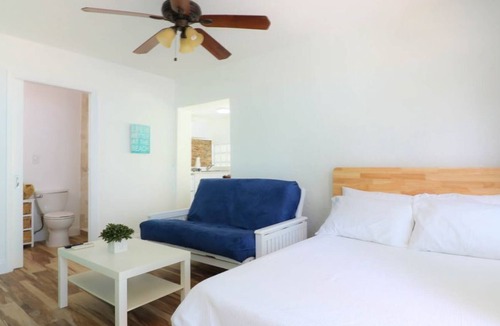 South Middle River Apartment | Holidays Sale | 20-40% discounts | Pool available | Beach 7 min | Pool