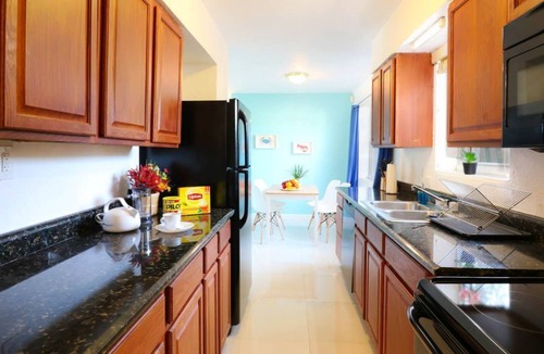 South Middle River Apartment | Holidays Sale | 20-40% discounts | Pool available| Beach 7min
