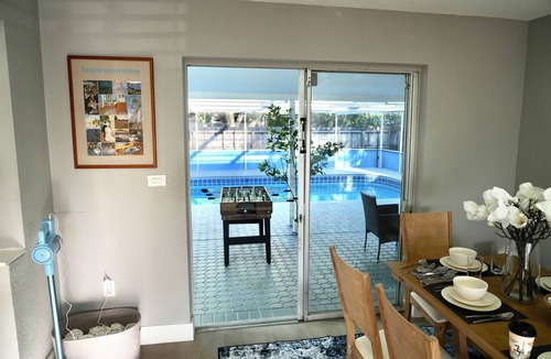 Driftwood House | Hollywood 3801