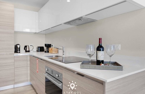 Hollywood Apartment | Hollywood Beach: Hot Tub| Amazing Pool