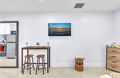 Little Ranches House | Hollywood Large Studio Close to Beach & Casino LB3