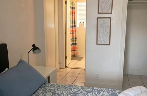 Parkside Apartment | Hollywood Retreat K