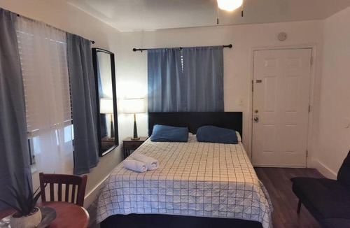 Parkside Apartment | Hollywood Retreat K