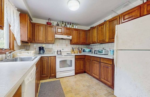 Dennis House | Home in a bayside neighborhood with 2 large decks - walk to beaches