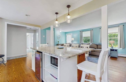 South Chatham House | Home near beach & tennis/basketball court with firepit, grill, & patio