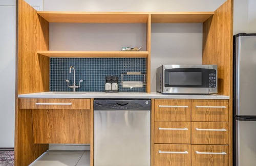 Newtonville Hotel | Home2 Suites by Hilton Albany Wolf Rd