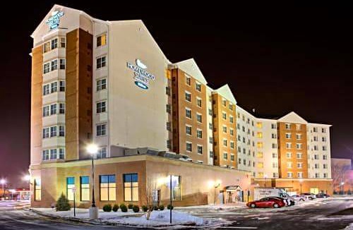 East Rutherford Hotel | Homewood Suites by Hilton East Rutherford - Meadowlands, NJ