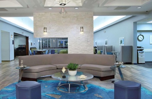 Fort Lauderdale Hotel | Homewood Suites by Hilton Fort Lauderdale Airport-Cruise Port