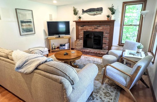 Brewster House | Homey | Spacious | Heated Pool | Pets Considered