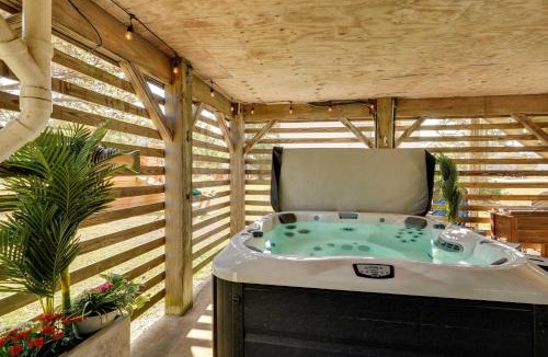 Nags Head House | Hot Tub & Fire Pit: Outer Banks Family Getaway!
