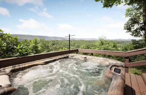 Basye House | Hot Tub Sauna Theater & Minutes to Bryce Resort