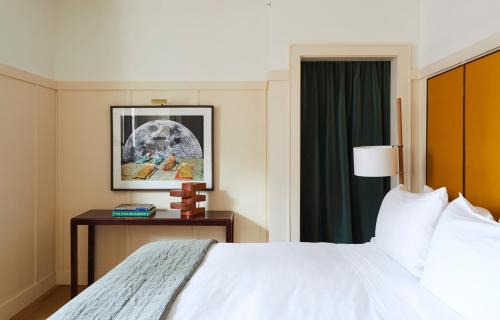 Kingston Stockade District Hotel | Hotel Kinsley, a Member of Design Hotels