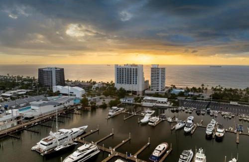Central Beach Resort | Hotel Maren Fort Lauderdale Beach, Curio Collection By Hilton