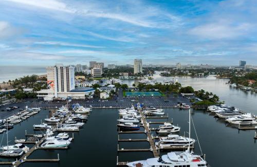 Central Beach Resort | Hotel Maren Fort Lauderdale Beach, Curio Collection By Hilton