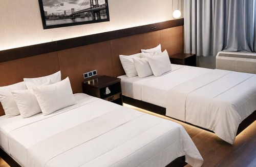 Crown Heights Hotel | Hotel Mirage Brooklyn