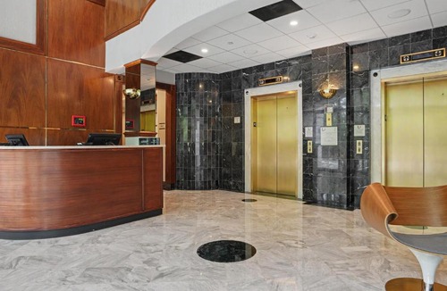 Parsippany Hotel | Hotel Troy, Trademark Collection by Wyndham