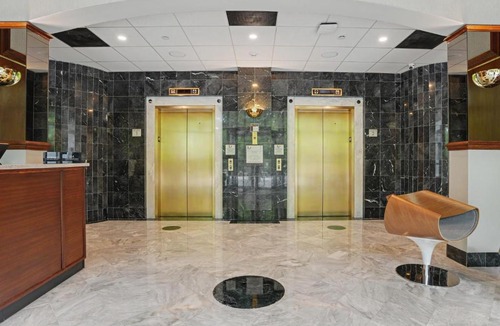 Parsippany Hotel | Hotel Troy, Trademark Collection by Wyndham