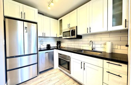 Biscayne Park House | House with Hot Tub, 10 mins to the Beach